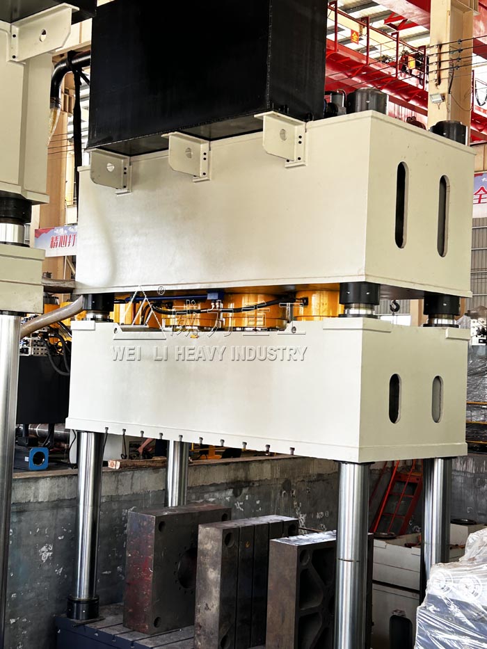 1500吨玻璃钢复合材料热模压成型液压机
